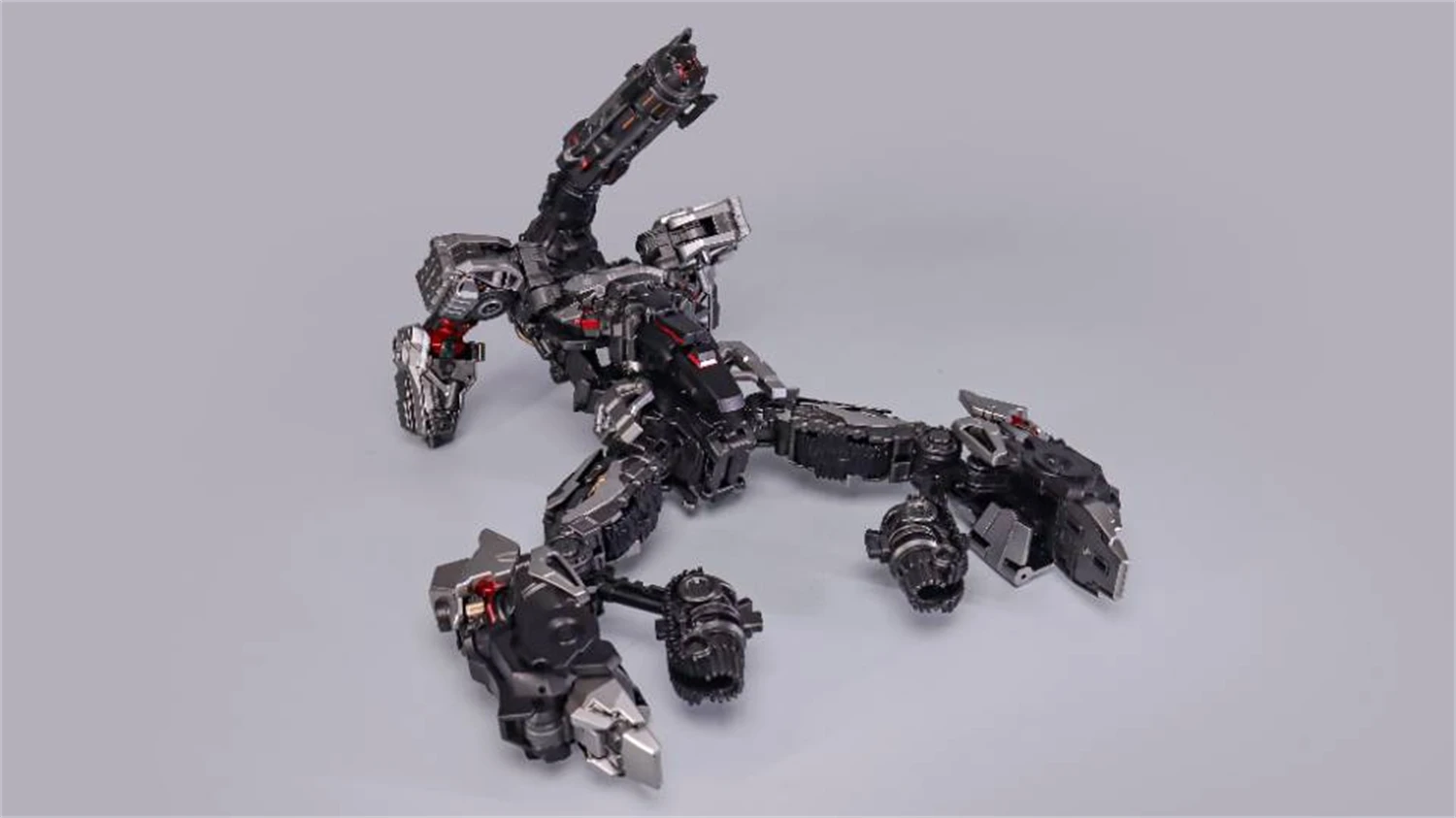 재고 있음 변환 6601 TC-01 메가 탱크 확대 특대 버전 KO SS109 32CM 액션 피규어 장난감 선물