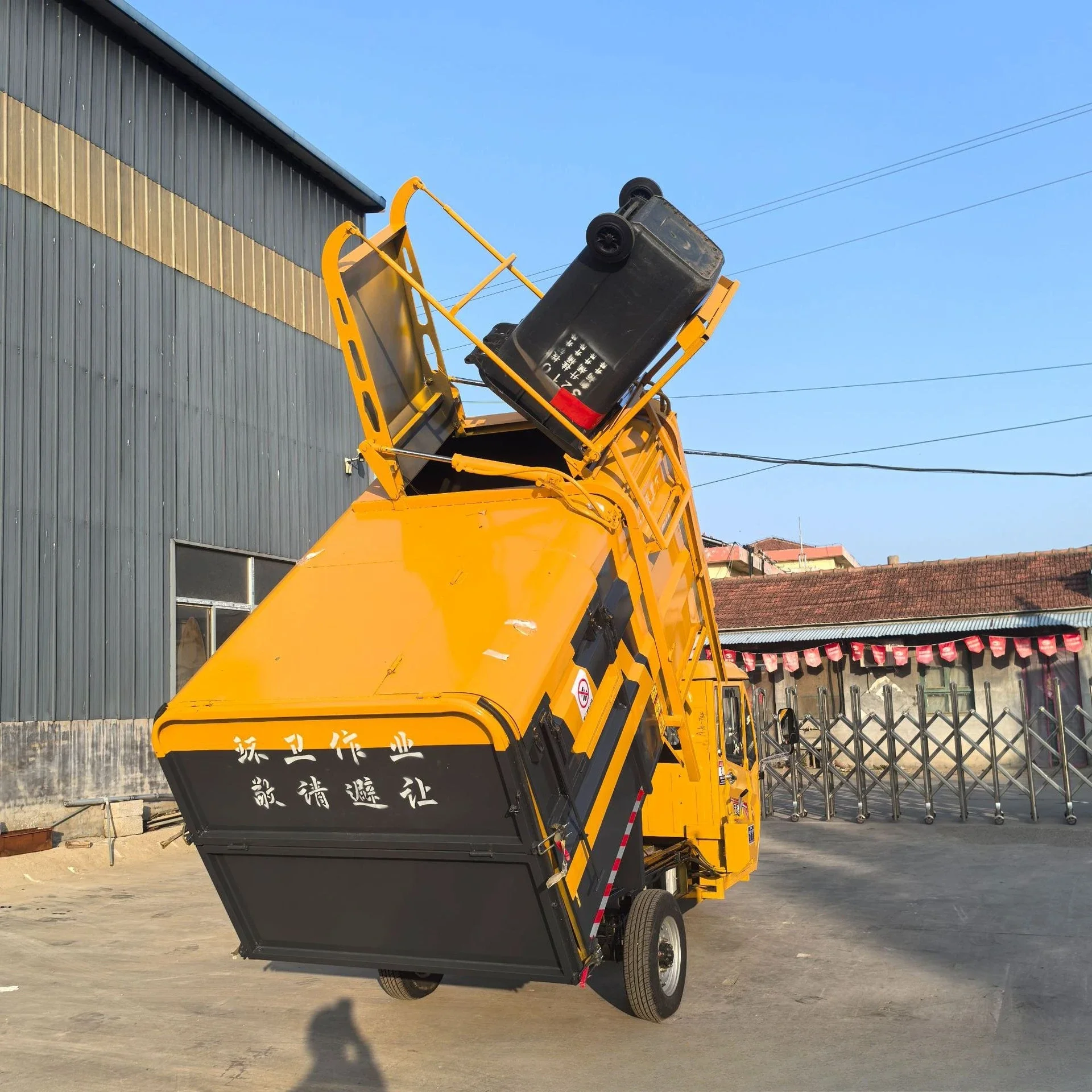 Sanitation truck Electric garbage truck Hanging bucket garbage truck New energy garbage transfer vehicle Community
