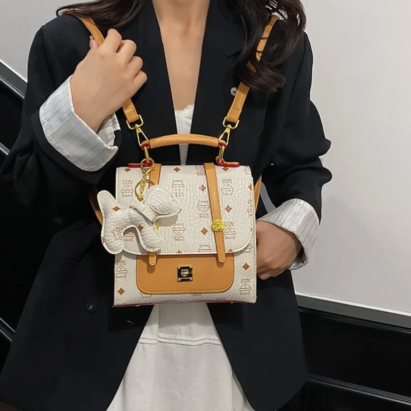 

European Vacation Style Bag For Women Chic Crossbody Bag For City Tours And Cafe Sitting