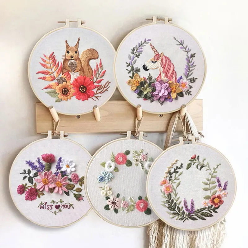 European Embroidery DIY Flowers Painting Full Needlework Bag Cross Stitch Kits 3D Squirrel Embroidery Sewing Kit for Beginners