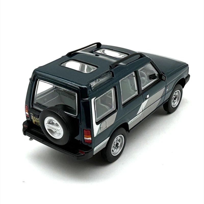 1:43 Scale Diecast Alloy Land Rover Discovery 1 Off-road Vehicle SUV Toys Cars Model Classics Adult Souvenir Gift Static Display