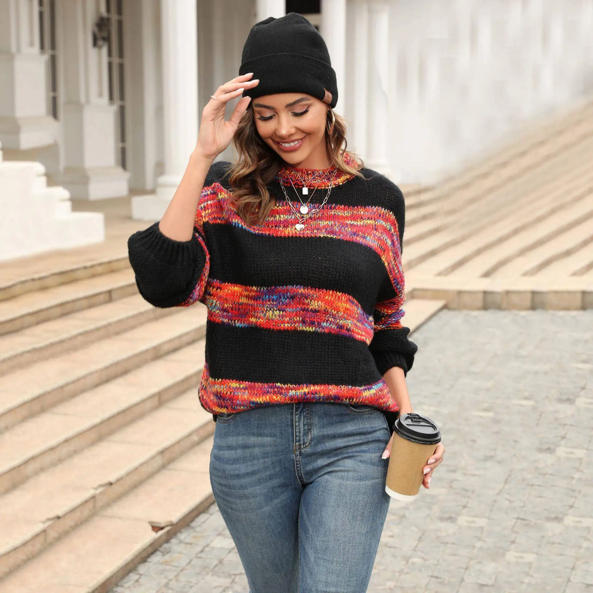 Spring 2025 Loose Fit Women's Knitwear round Ne Spliced Faionable Overhead Sweater Long Sve Traditional Sle Camere