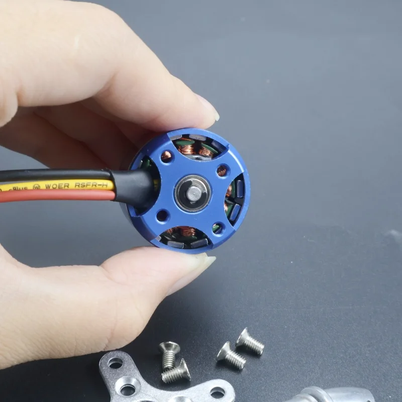 1/3 قطعة محرك بدون فرشاة 1400KV لطائرة RC محرك خارجي متعدد الدوار بدون فرش #4