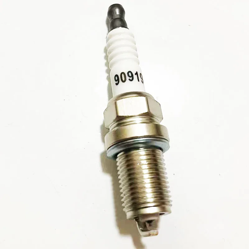 90919-01210 SK20R11 4 pieces For Toyota Camry Scion Rav4 Lexus RX 300 330 4.7L V8 Iridium Spark Plug 9091901210