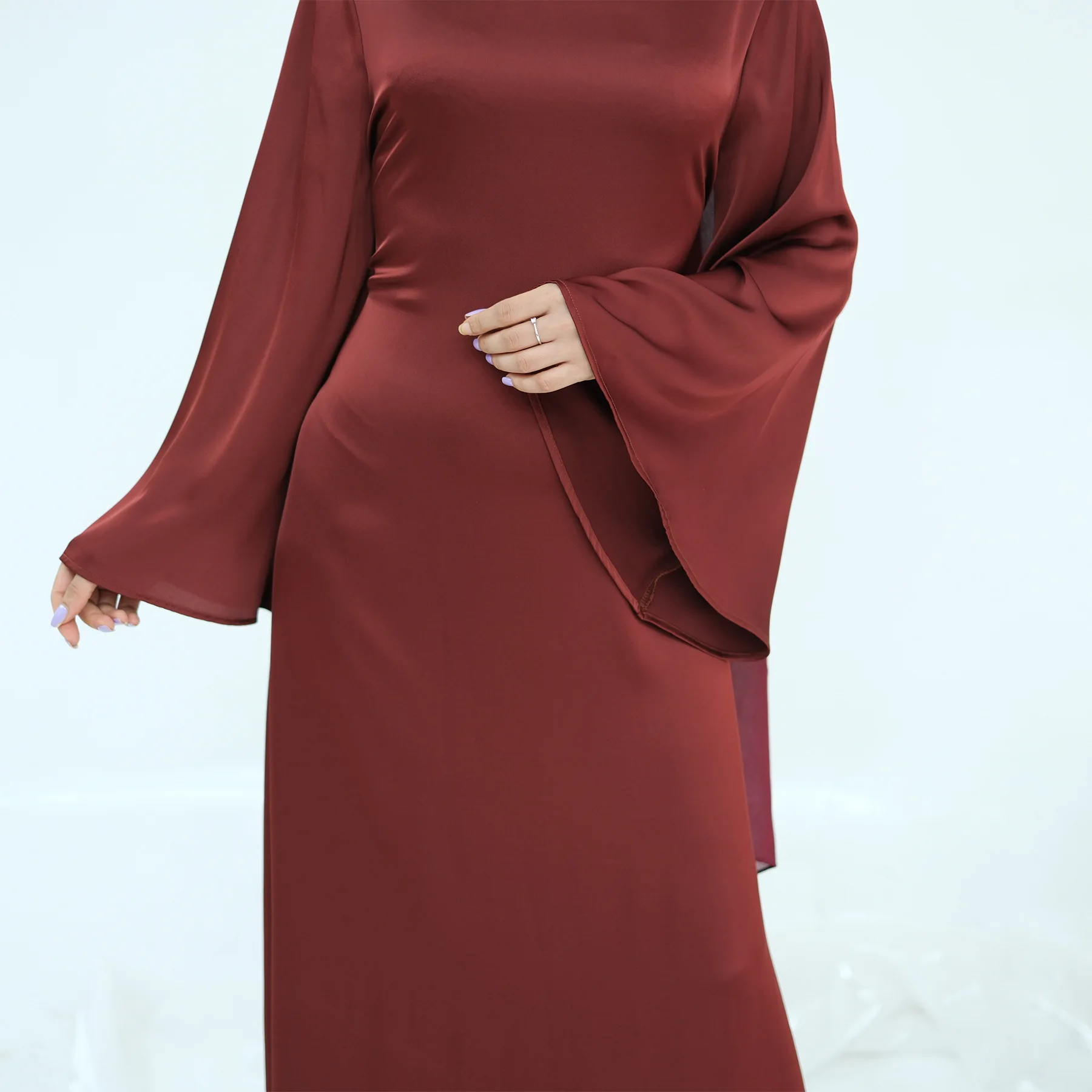 

Eid Women Satin Long Dress Muslim Dubai Abaya Turkey Kaftan Lace Up Bandage Jalabiya Caftan Marocain Femme Robe Islam Clothing