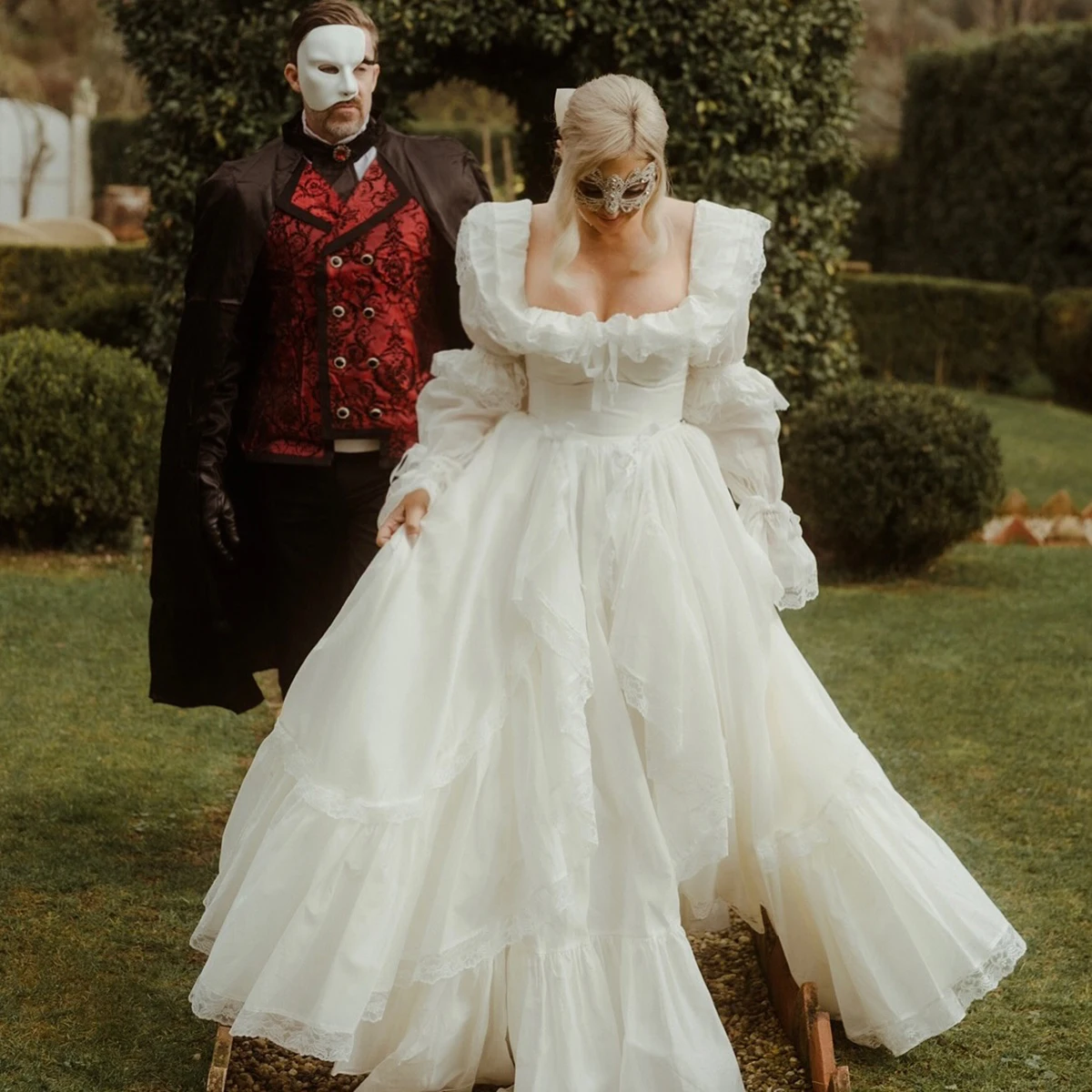 

Свадебное платье больших размеров с квадратным вырезом и длинными объемными рукавами, свадебное платье больших размеров с открытыми плечами, церемониальное кружевное свадебное платье в стиле ретро 1960-х годов