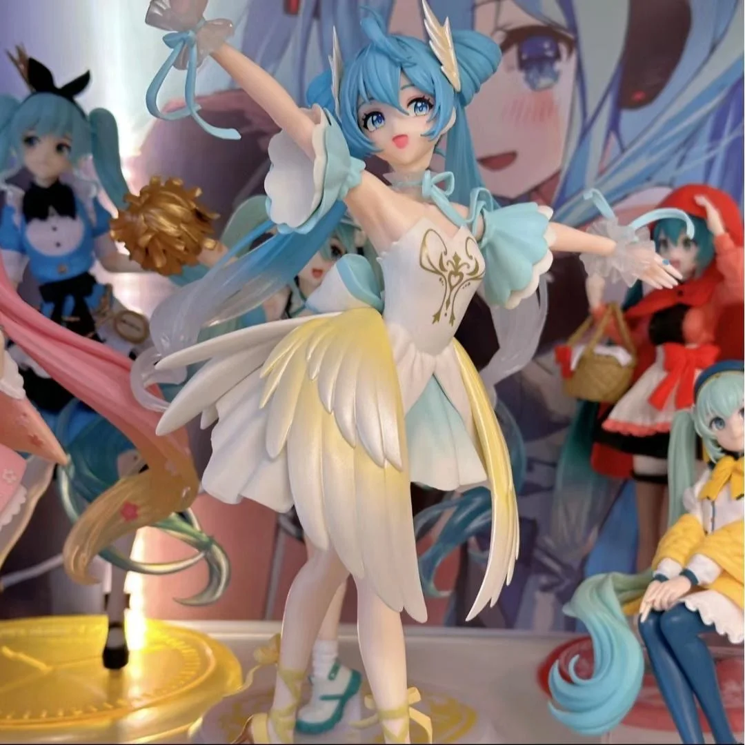 

20CM New 2025 Anime Hatsune Miku Swan Lake Princess Kawaii Action Figure PVC Doll Model Toys ornament Desktop Decoration Gifts
