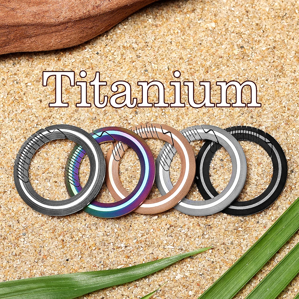 Colorful Titanium Car Key Chain Men Women Luxury Keychain Lightweight EDC Jewelry for Key Ring Holder Buckle Male Gift Wholesale