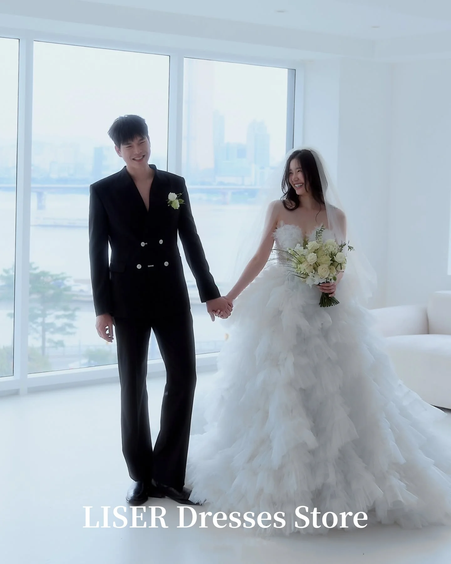 Liser Sweetheart A-Line Tiered Korea Wedding Dresses Silk Tulle Modern Elegant Bridal Gowns Photo Shoot 웨딩드레스 Customized