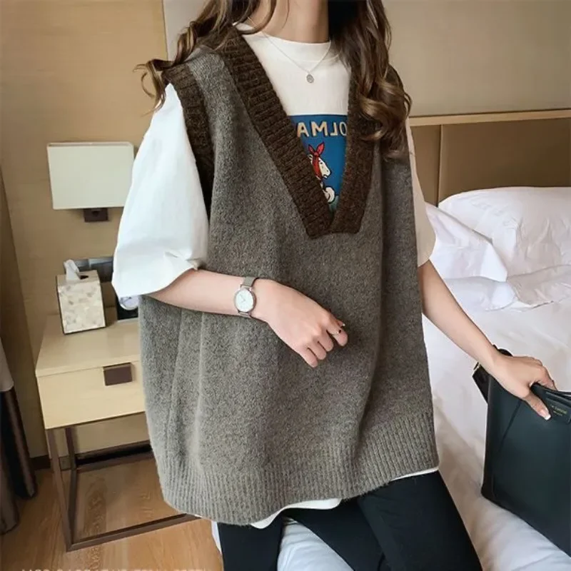 Sweater Vest Women Fall Winter Vintage Knitted Vests Spliced Sleeveless Sweaters Korean Students Female Outwear Fashion 5XL New