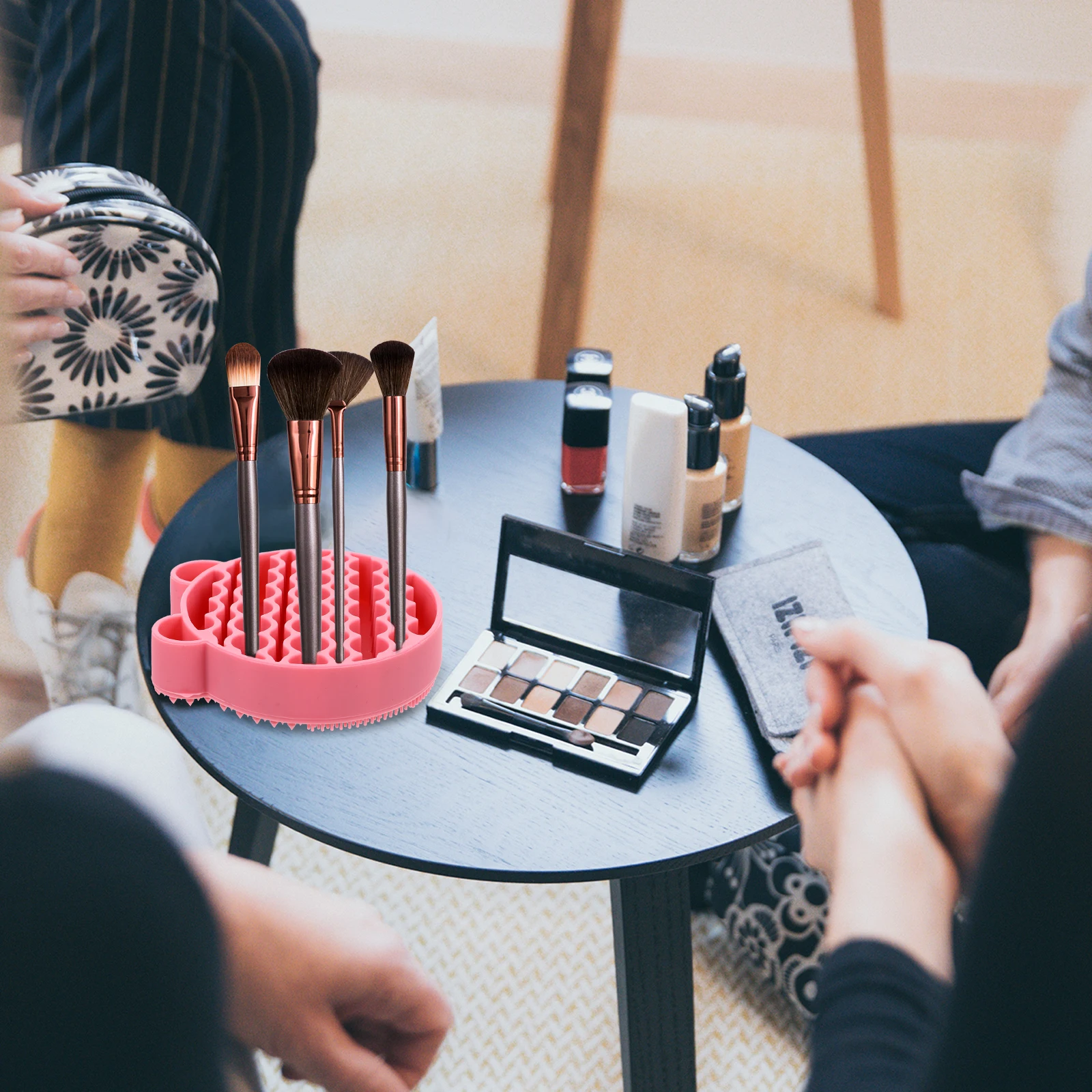 

2 in Makeup Brush Storage Rack 1 Cleaning Mat Holder Scrubber Silicone Cleaner Pad with Silica Gel Miss