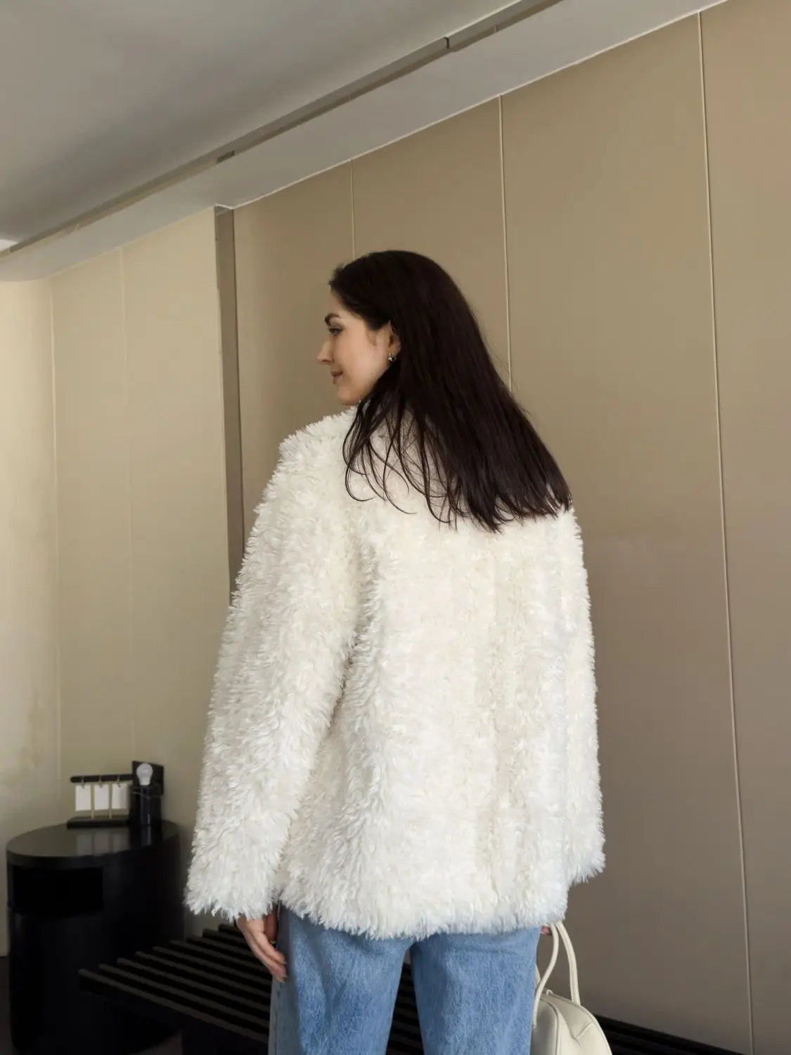 فرو صناعي لمعاطف المعاطف النسائية جودة متوسطة الطول حفل الشباب الكورية نمط وشاحات الورك سترة Abrigos الراقية صدرية OL