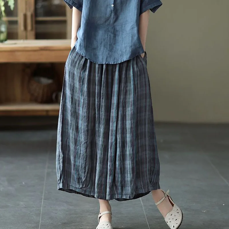 Рисунок 5 - Брюки женские клетчатые на шнуровке