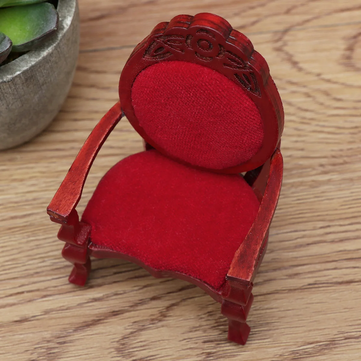 Mini chaise de maison en bois sculpté, siège léger et exquis, décor artisanal pour chambre d'enfants, meubles miniatures créatifs