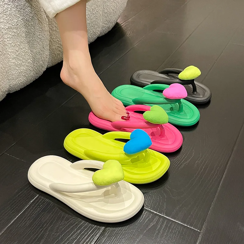 Rainbow Color Flip Flops Women Outwear 2023 Summer New Heart Beach Soft Sole Slippers Indoor Paltform EVA Home Wear Women Shoes