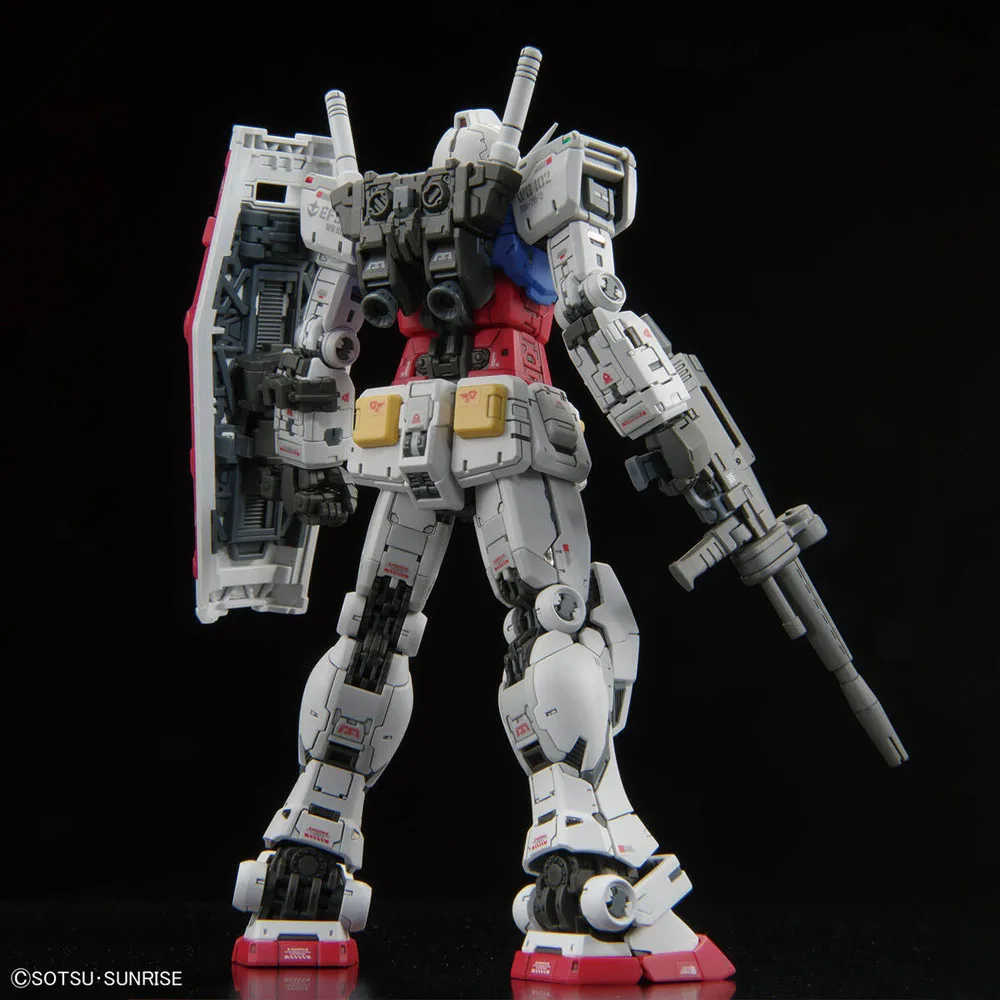 Bandai-figuras de acción de Gundam para niños, Kit de modelos de Anime RG 1/144, RX-78-2, Gundam Ver2.0