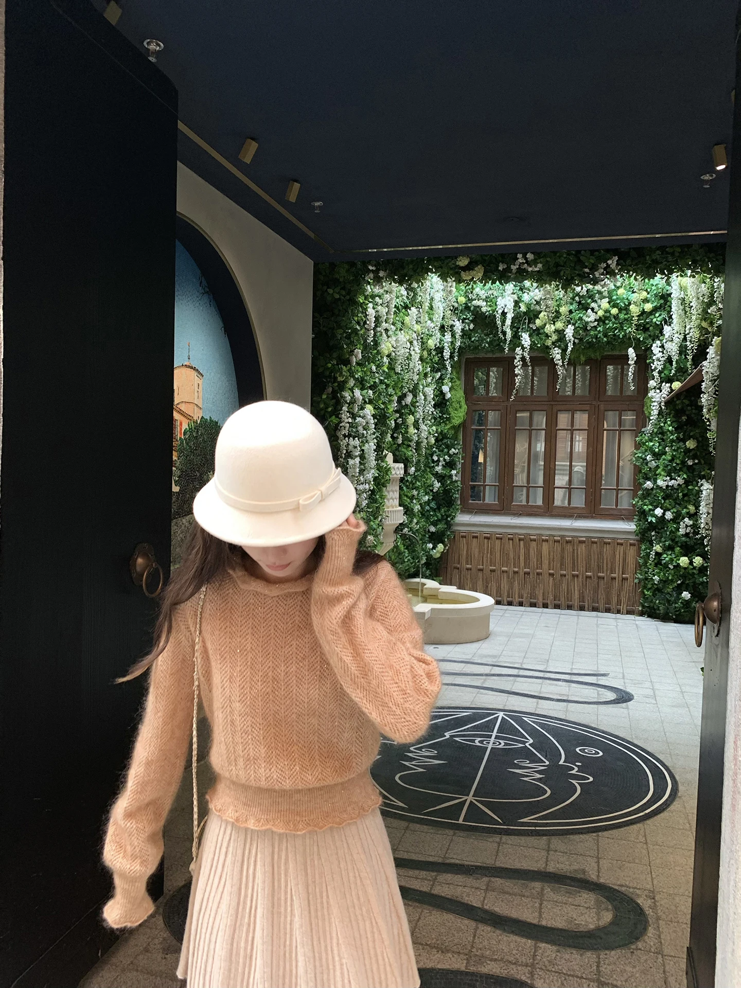 

Cchen Chench Beloved Ultra-Fine Camere round Ne Knitwear Autumn Winter High-End Feeling Women's Casual Sle Soft Wool Blend