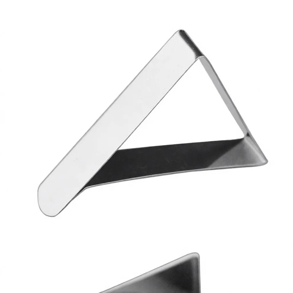 High Quality Stainless Steel Tablecloth Clips Triangle Adjustable Holder Heavy Duty Clamp For Exterior Dining Tables