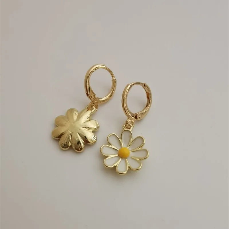 Gold Color Daisy Sunflower Hoop Earring Endless Hoops Dangle Simple Everyday Holiday Gift Her Bridesmaid Women Delicacy Jewelry