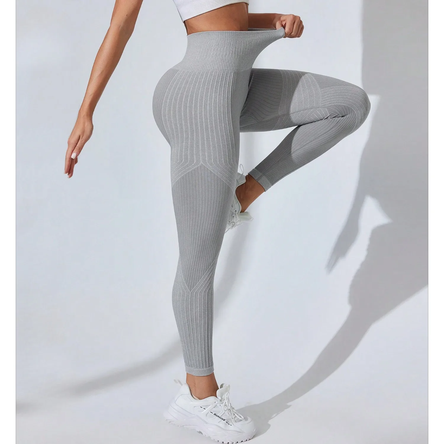 Seamless Women's Gym Striped Sports Pants High Waisted Hip Lifting Tight Knit Yoga Pants Fitness Exercise Sports Yoga Leggings