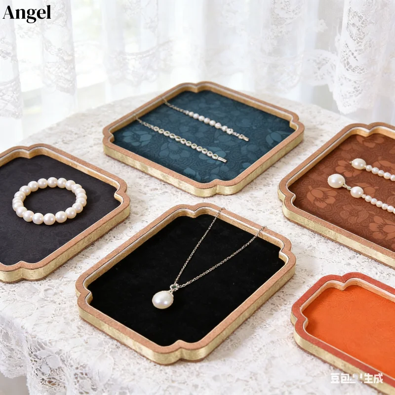 

Витрина для ювелирных изделий в дворцовом стиле для магазина, китайский антикварный деревянный поднос с органайзером, прилавочная витрина для нефрита и браслетов