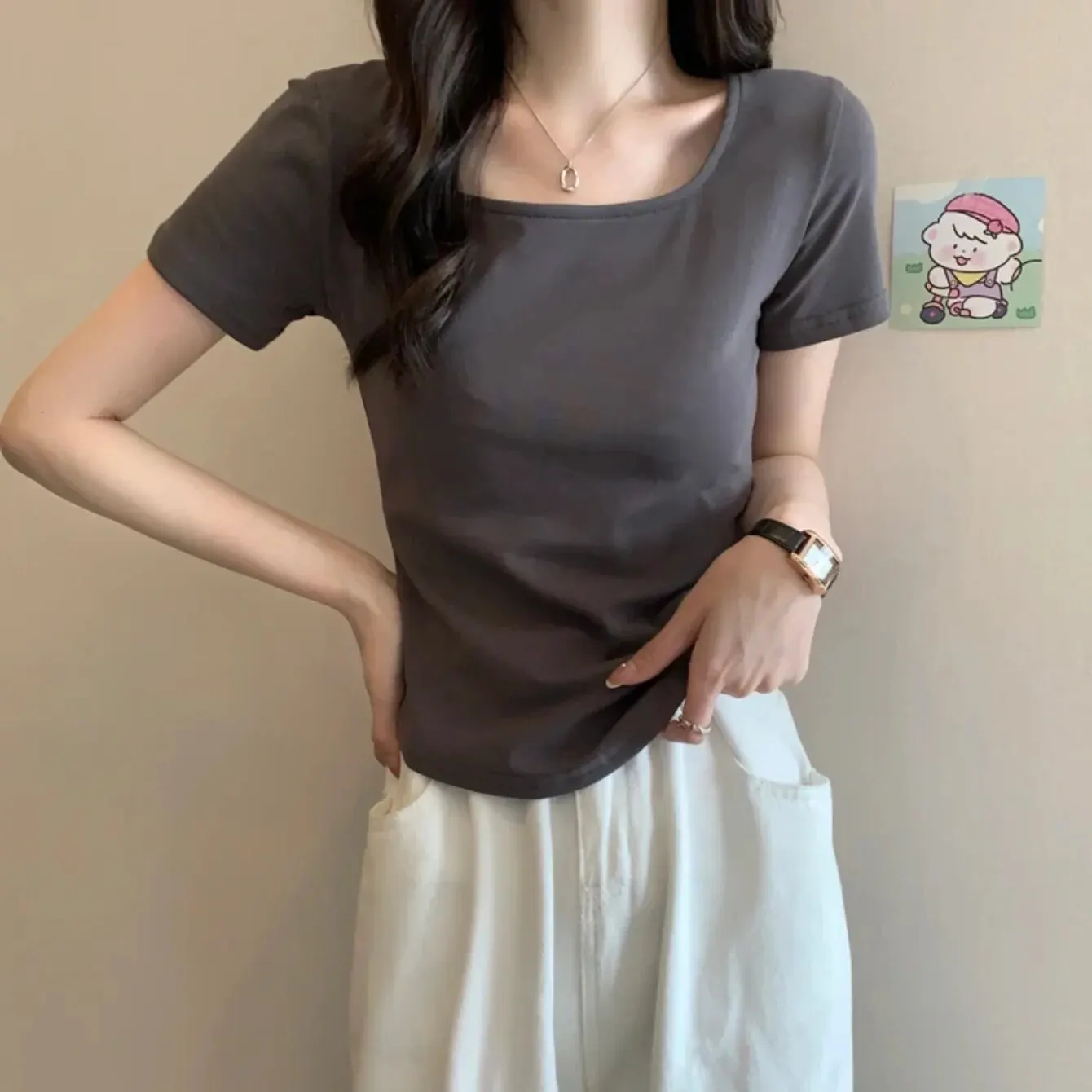 Women\'s Short-Sleeved T-Shirt U Neck Blouse Slim Fit Korean Style Casual Polyester Fabric Summer