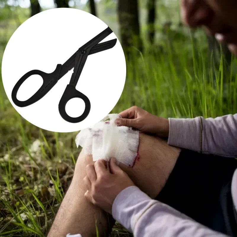 

15*7*0.7cm EMT Emergency Medical Scissors Trauma Shears With Carabiner Bandage Shears With Bandage Scissors