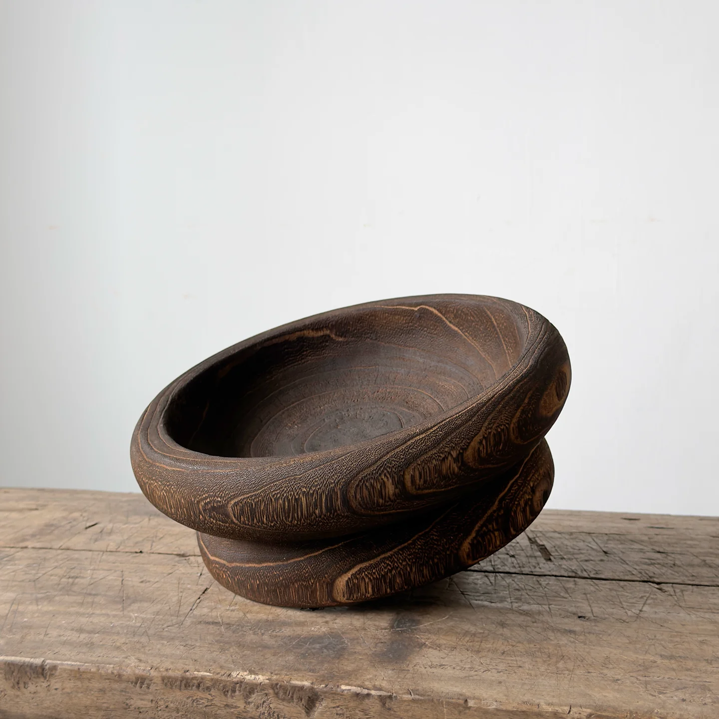 Brown Handmade Carbonized Wood Round Tray Burger Shop Decorative Wooden Home Solid Wood Dried Fruit Plate Decorative Ornament