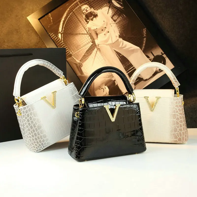 

2025 New Crocodile Pattern Leather Women Handbags Luxury Fashion Small Shoulder Messenger Bag Portable Crossbody Shell Bags