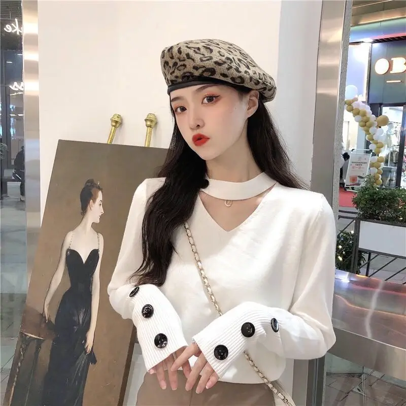 

V-neck Halter Neck Sweater for Women in Autumn Winter Sexy 2025 New Top with Fashionable Slim Long-sleeved Knitted Base Shirt