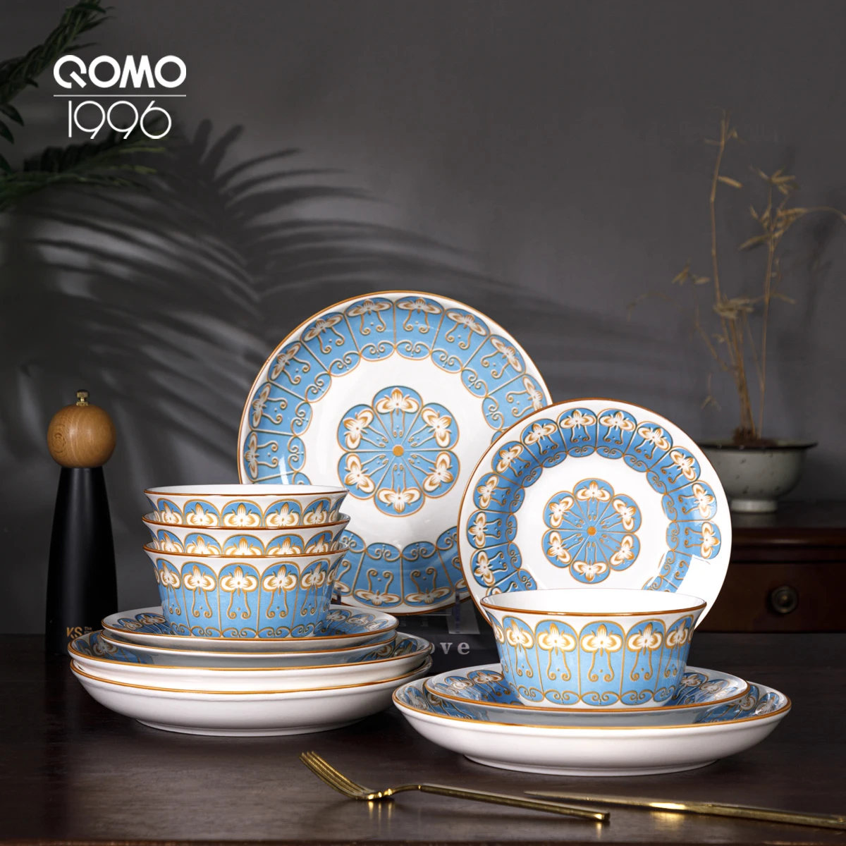 

12 Pieces Porcelain Dinnerware Set Blue Ceramics Tableware with Bowl & Soup Plate & Fruit Plate