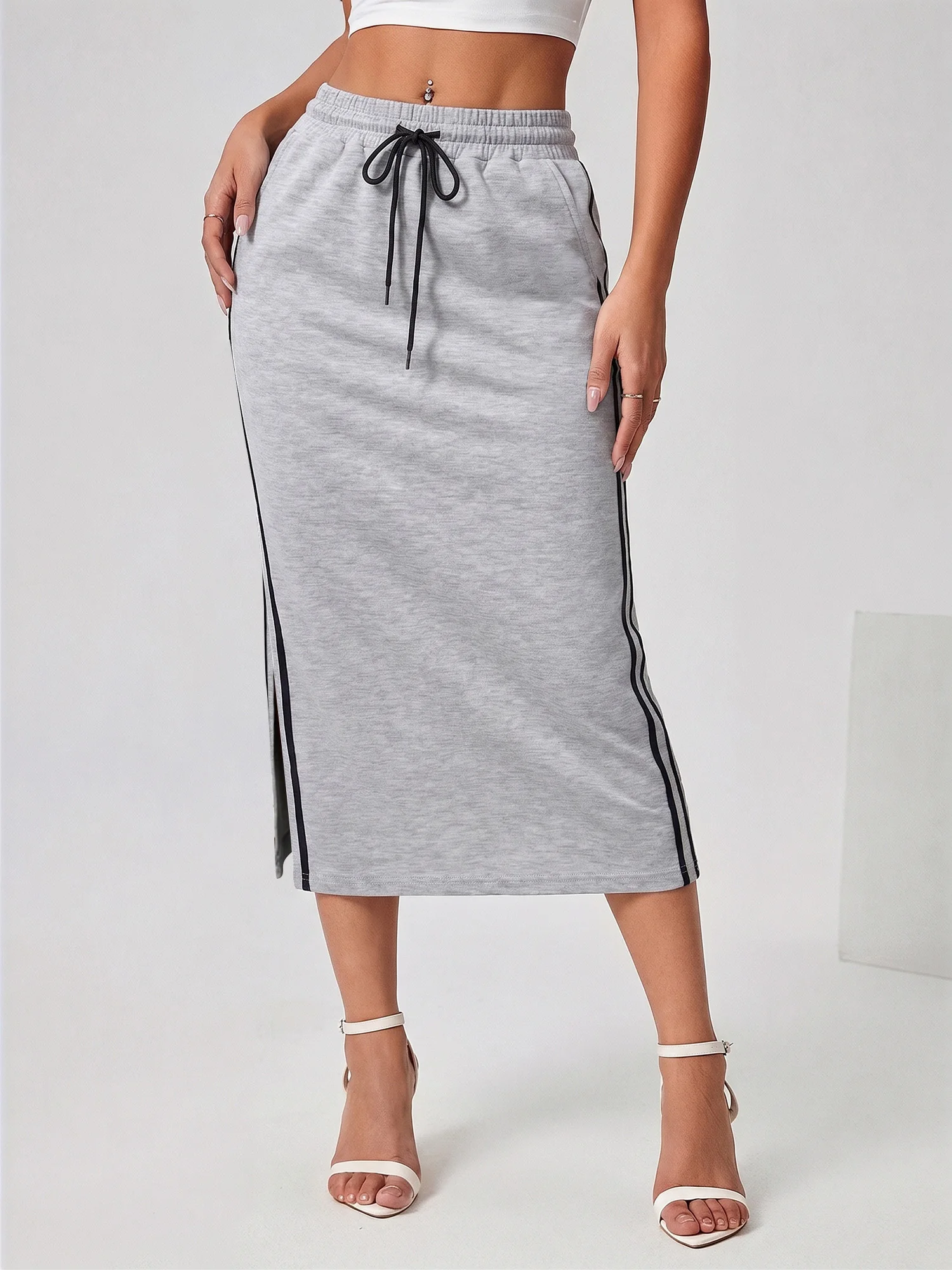 Vintage Track Style Midi Skirt, Split Hem Design, Urban Fashion & Weekend Social Attire