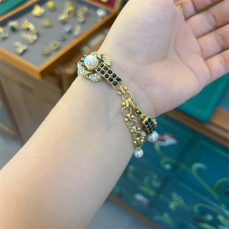 Luxury Vintage Pearl Bracelets with Black Rhinestones for Women