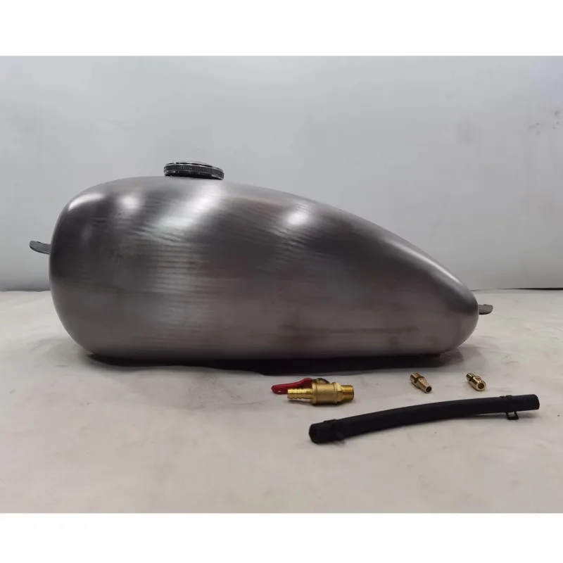 Silvery Motorc ycle Petrol Ga s Fuel Tank Universal Fit For All Models DIY Painted
