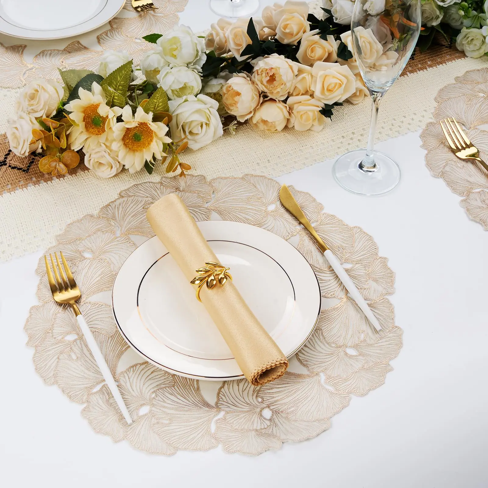15 inch Round Flower Placemats Dining Mats Vinyl Washable Wipable Table Decor for Party Holiday Wedding