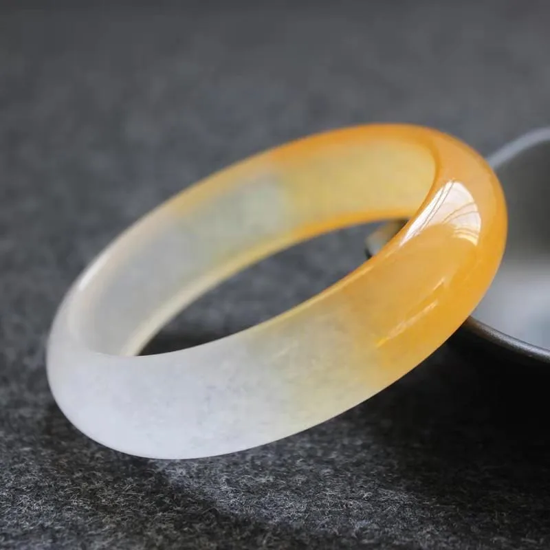 

Новый браслет из натурального кварцевого нефрита, модные и классические универсальные украшения, подходят для повседневного ношения