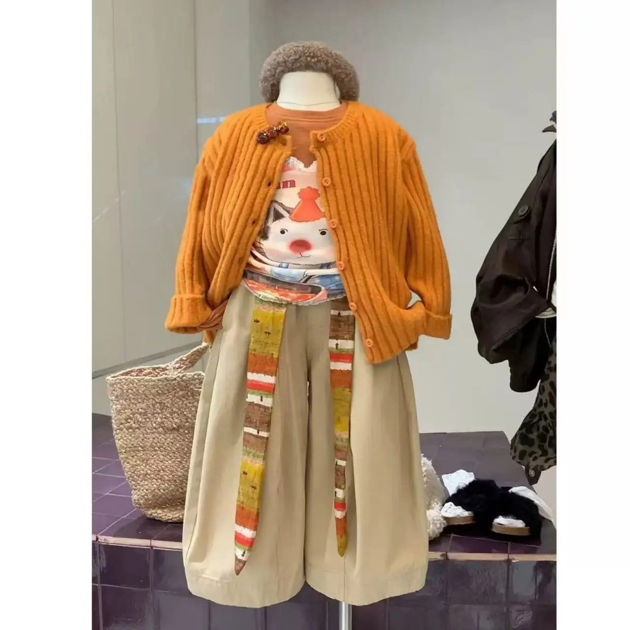 Girls' Sweater Set 2026 Autumn New Style Children's Fashion Knitted Cardigan T-shirt Casual Pants 3-Piece Set