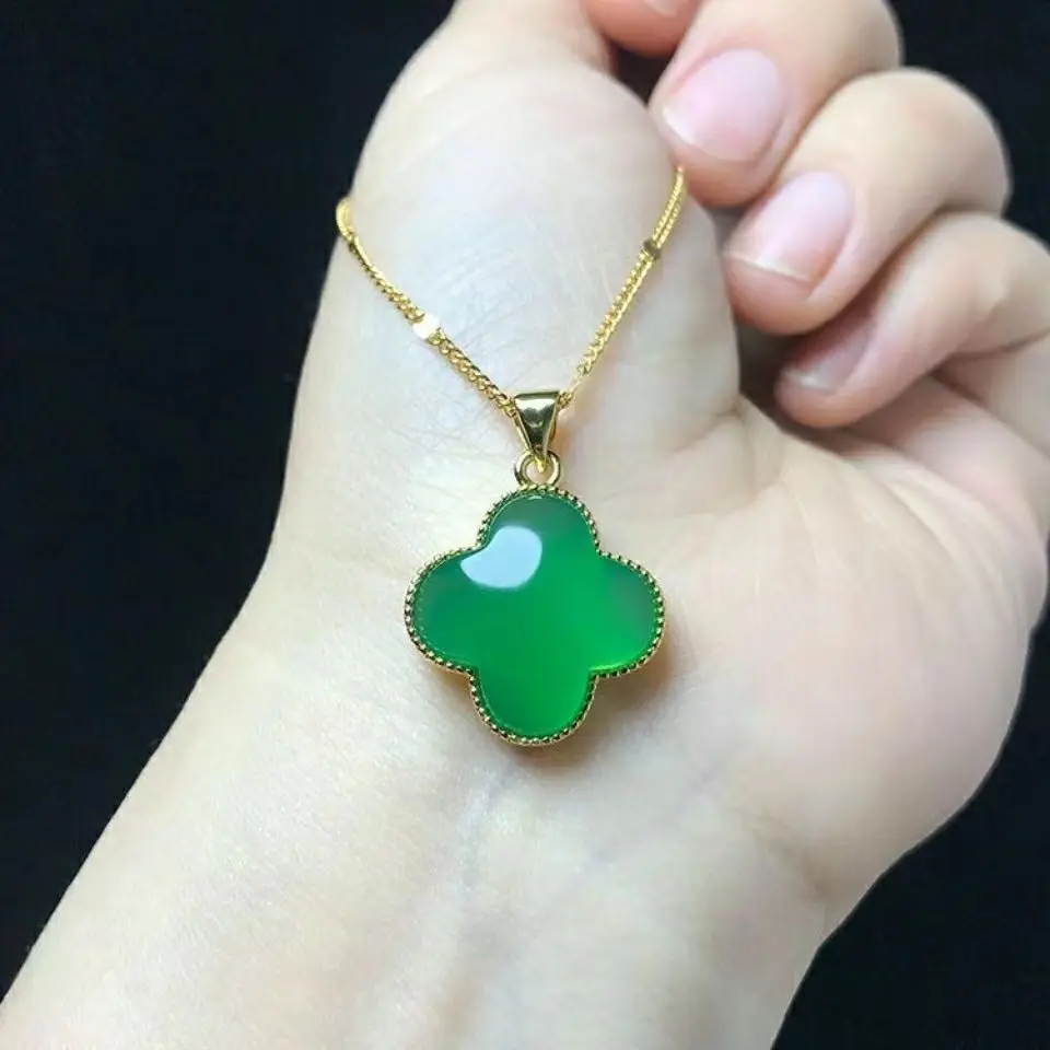 Wholesale of chalcedony four leaf clover pendant inlaid with chalcedony necklace gold inlaid with jade pendant