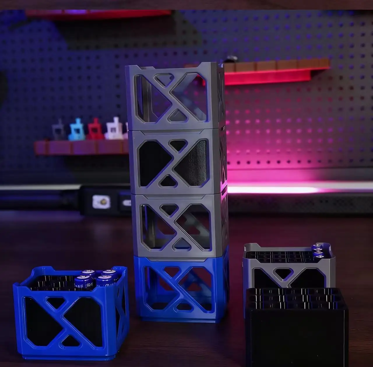 

3D printed battery storage box, futuristic appearance; AA battery storage box; AAA battery storage box.