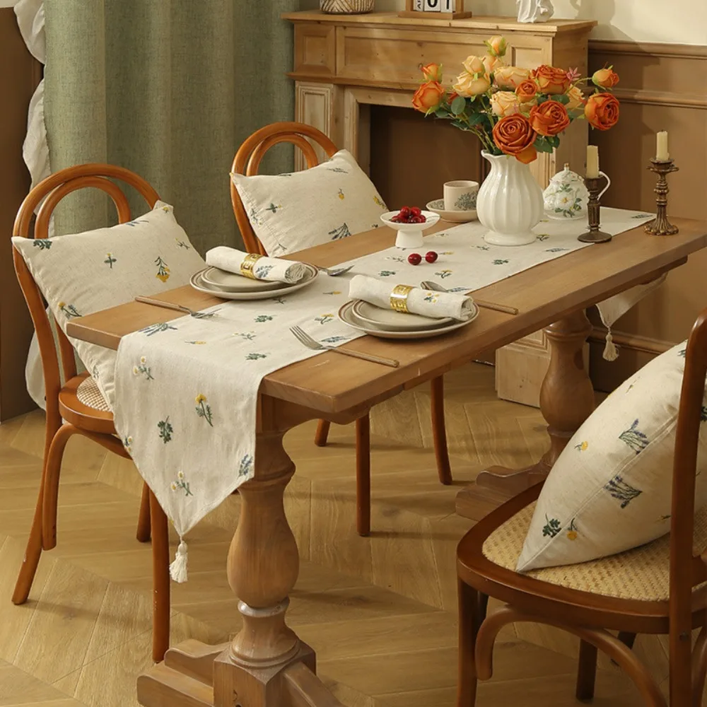 Rustic Style Linen Embroidery Table Runner Flower/Cactus Pattern Long Strip TV Cabinet Cover with Tassel Decorative Table Cloth