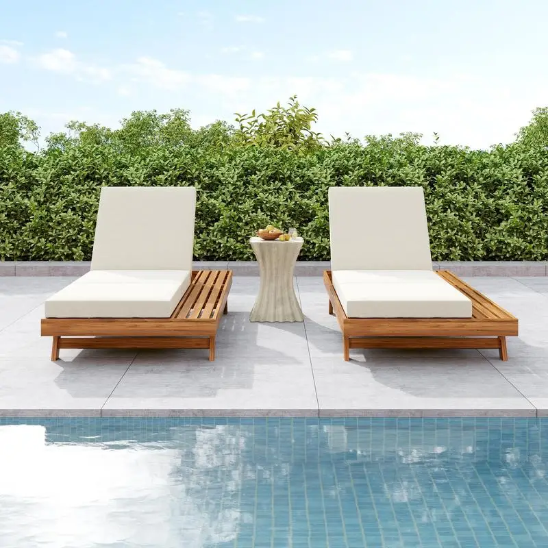 아카시아 우드 라운지 체이스 세트(크림색 삼중 접이식 쿠션 포함) - 한쪽은 공간이 있고, 어두운 회색 버전도 있습니다.