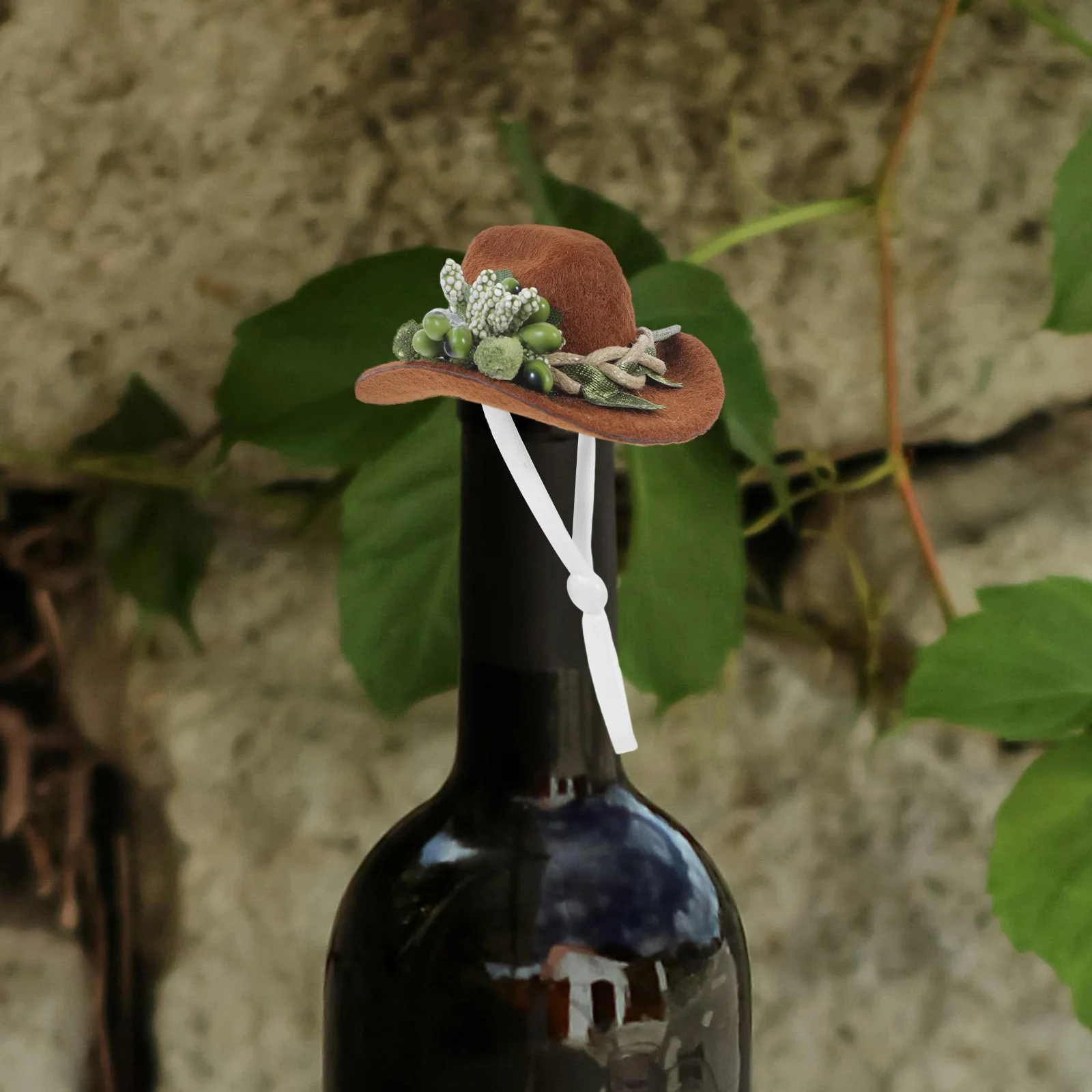 

3pcs Hats Mini Cowboy Decorations Party Supplies Western Felt Favors Creative Decorations Unique Bottle Hats Wine Bottle