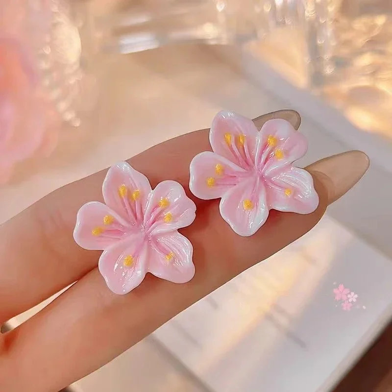 Resin Pink Cherry Blossoms Sakura Flower Stud Earring for Women Geometry Sweet Cute Jewelry Accessory Wedding Girl Gift