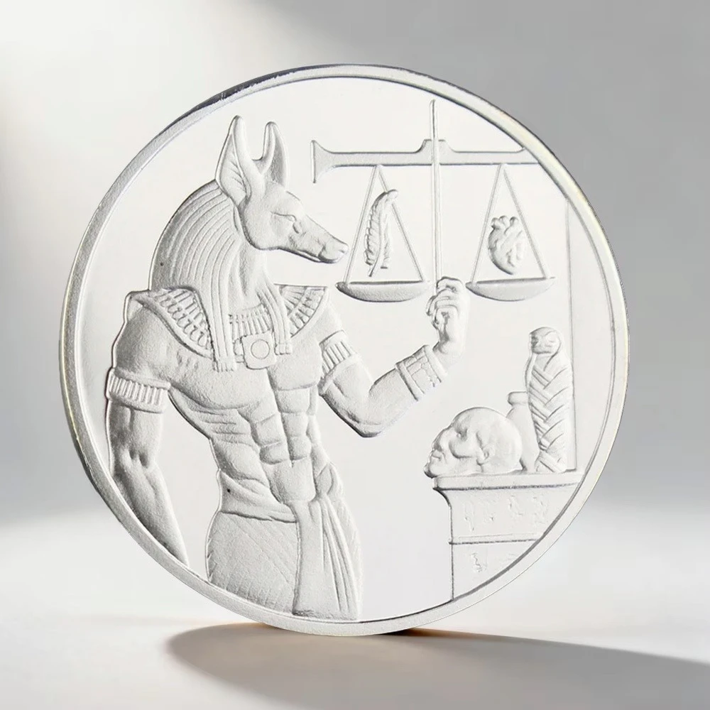 Anubis The God of Death In Ancient Egypt Gold Plated Souvenir Coin Pyramid Dieb Pattern Commemorative Coin