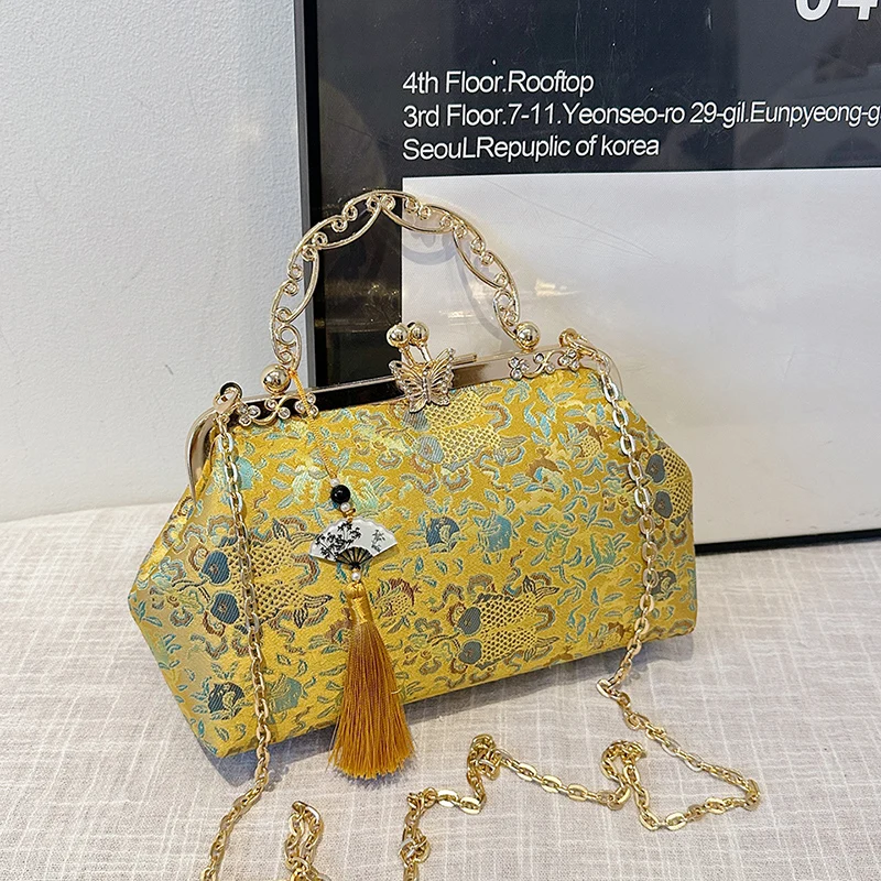 ボヘミアン刺繍ショルダーバッグレディースファッションメタルハ - Embroidery Ideas For Bags のレビューと価格