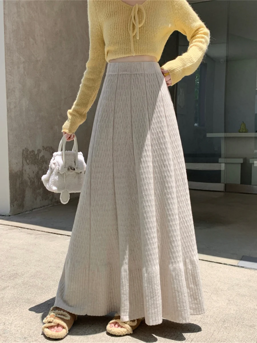 Solid Off-White Fringed Knit Skirt for Women Fall/Winter High-Waisted Slimming Big Swing A-Line Full Skirt
