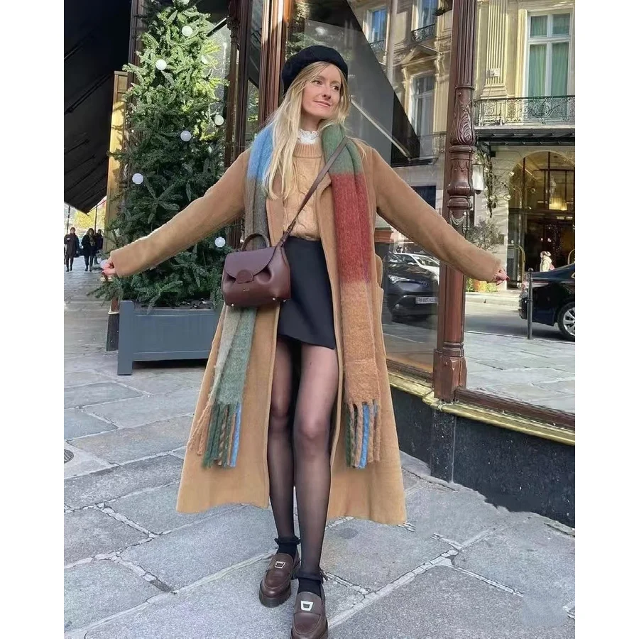 

2025 Hot New Luxury Smile Piggy Bag Premium Commuter Crossbody Minimalist Handheld Purse Versatile Indie Design Bag Y2k