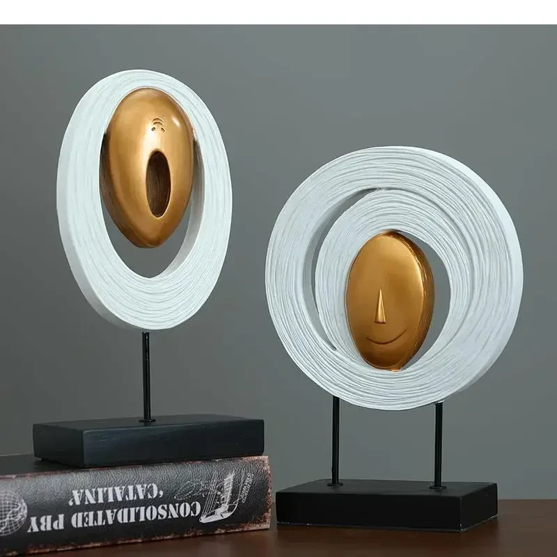 

Sculpture Abstraite De Figure De Résine,