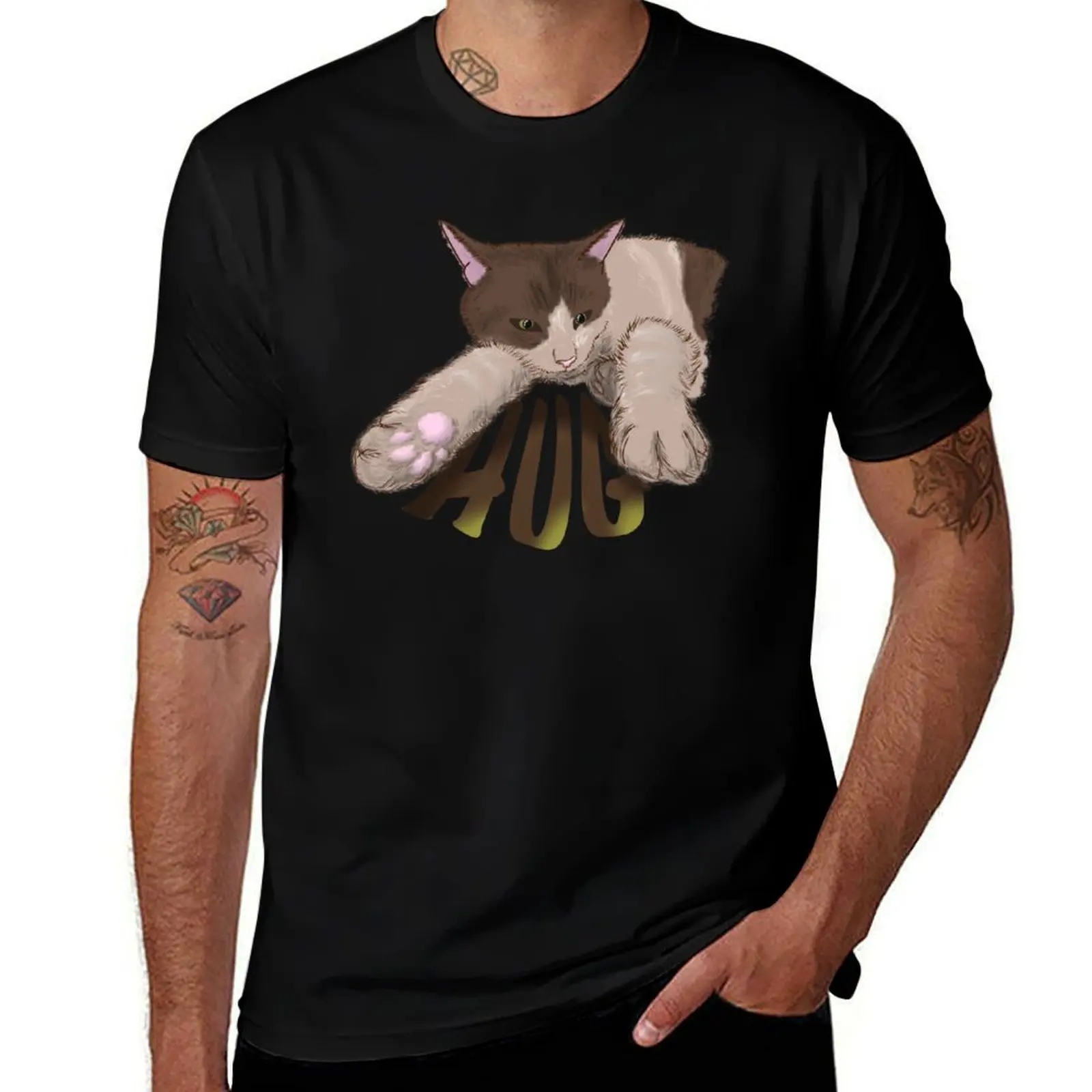 Peanut, a cuddly cat wanting a hug T-Shirt Lightweight Running T-Shirt