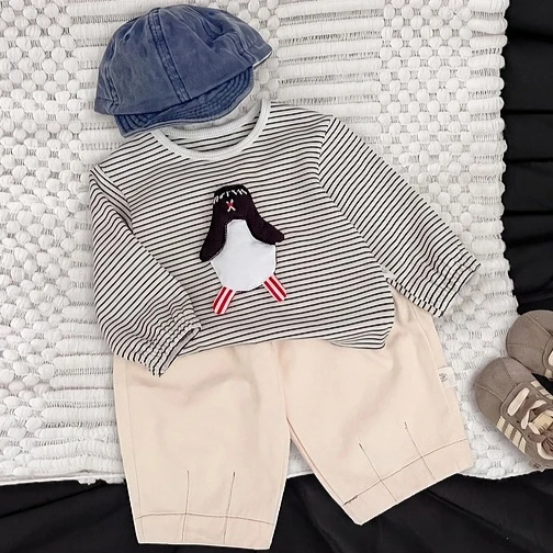 Boys T-shirt 2026 Spring and Autumn New Childrens Wear Korean Boys and Girls Cartoon Three-dimensional Penguin Striped T-shirt